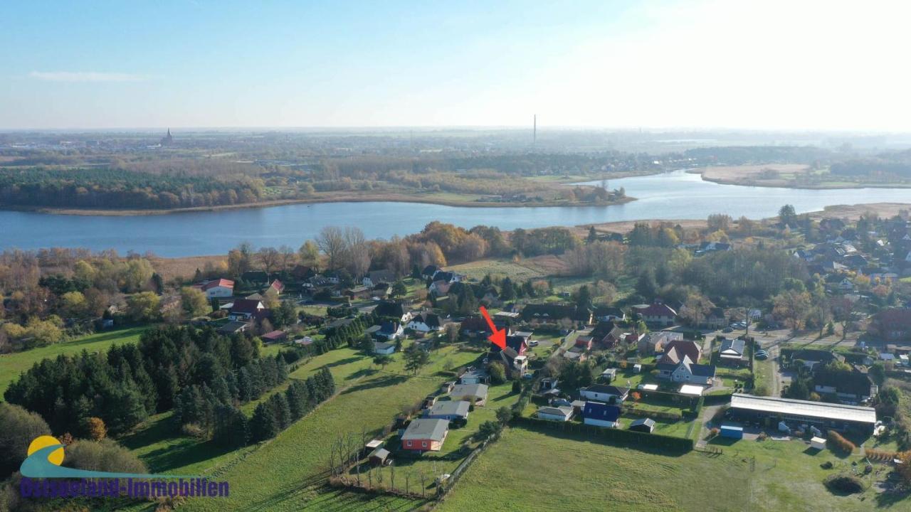 Zum Faehrmann 2 Whg 2 Rechts In 18356 Pruchten Екстериор снимка